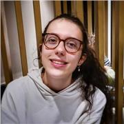 Vuoi imparare una nuova lingua in modo divertente ed efficace? Per inglese e francese, puoi contare su di me!